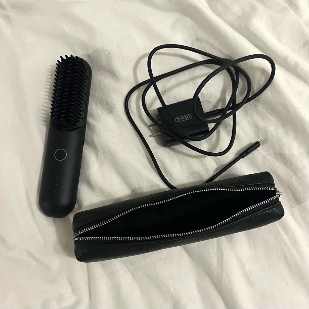 Tymo portable heated brush straightener